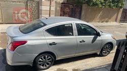 نيسان فيرسا